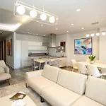 Βίλα Luxurious 5 Bedroom Παλάσα