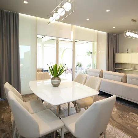 别墅 Luxurious 5 Bedroom 帕拉瑟