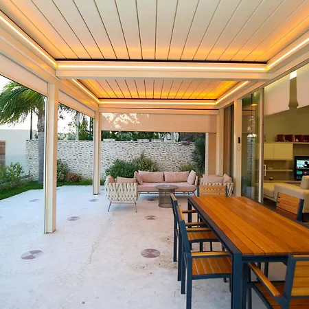 Willa Luxurious 5 Bedroom