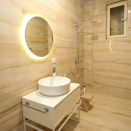 Luxurious 5 Bedroom 帕拉瑟