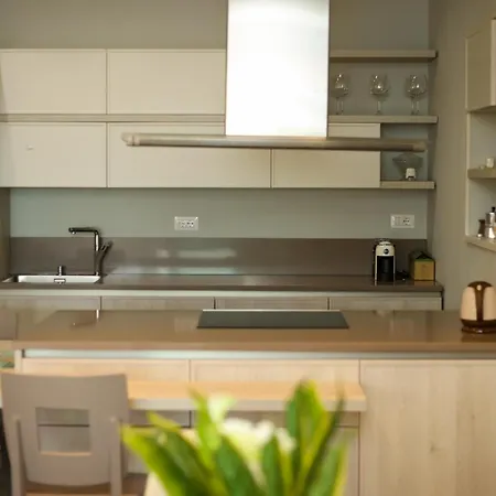 Vila Luxurious 5 Bedroom Palasë