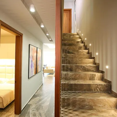 Luxurious 5 Bedroom