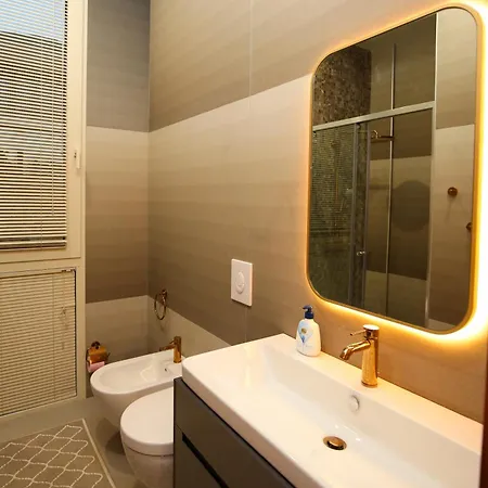 Vila Luxurious 5 Bedroom *