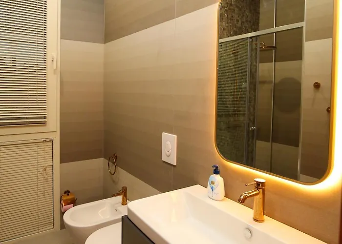 Villa Luxurious 5 Bedroom *